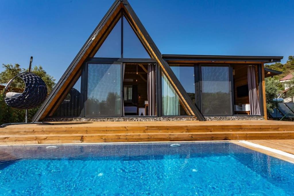 Villa Zeytin Havuzlu Jakuzili Fethiye Exterior foto